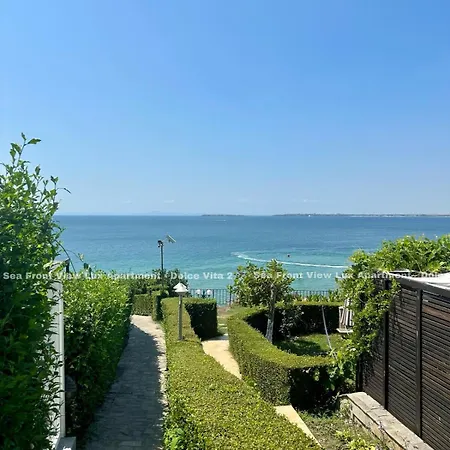 Sea Front View Lux Dolce 2 Apartment *